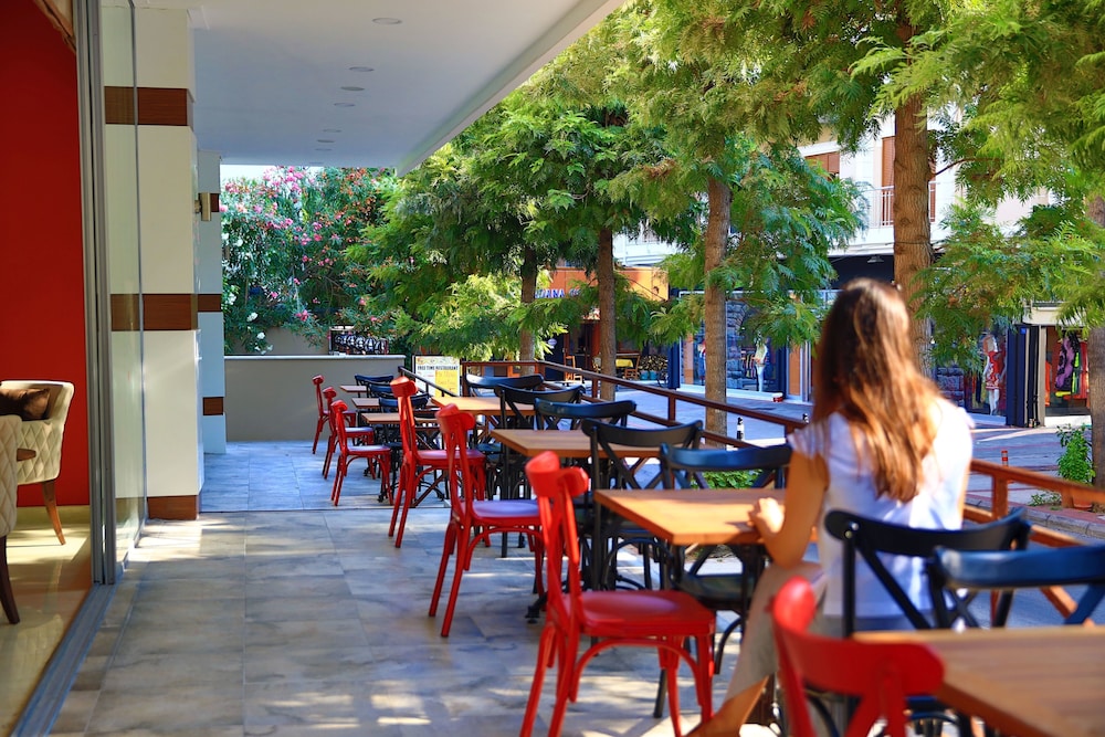 Perle Apart Hotel 36/48