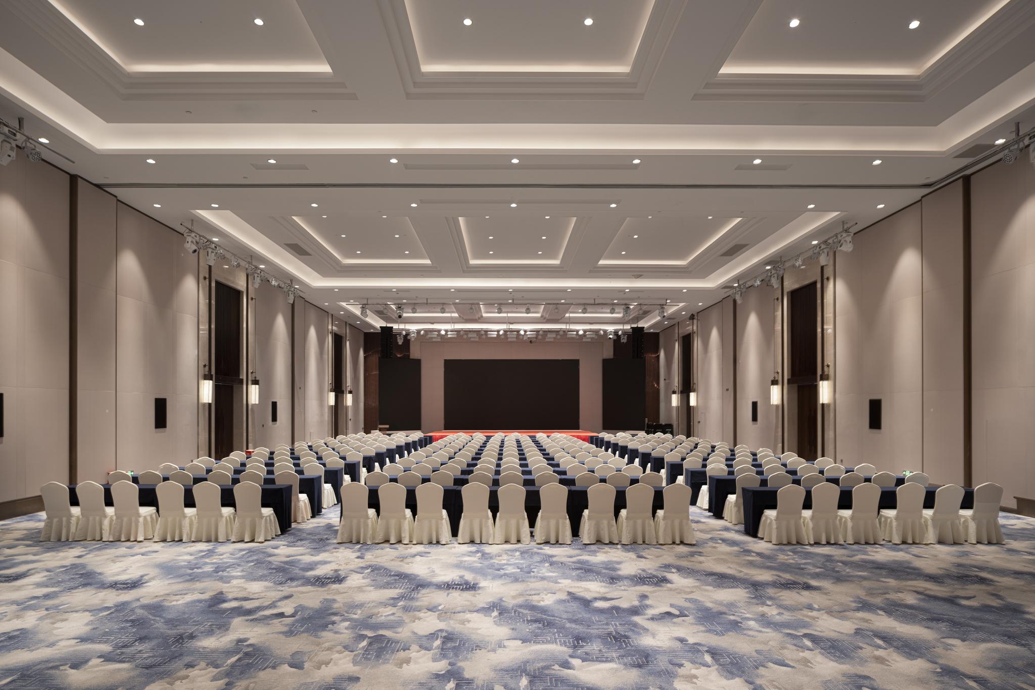 Jianguo Hotel 38/51
