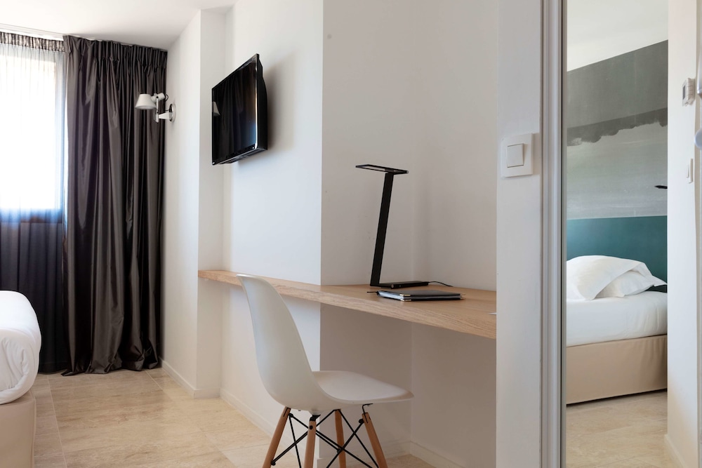 Hotel Alcyon 28/41