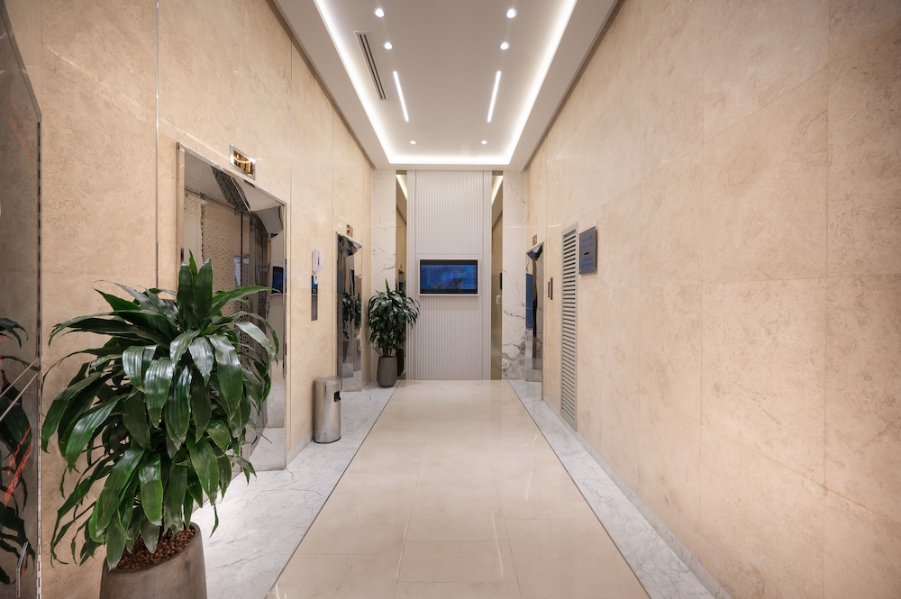 Oaks Liwa Heights 6/69