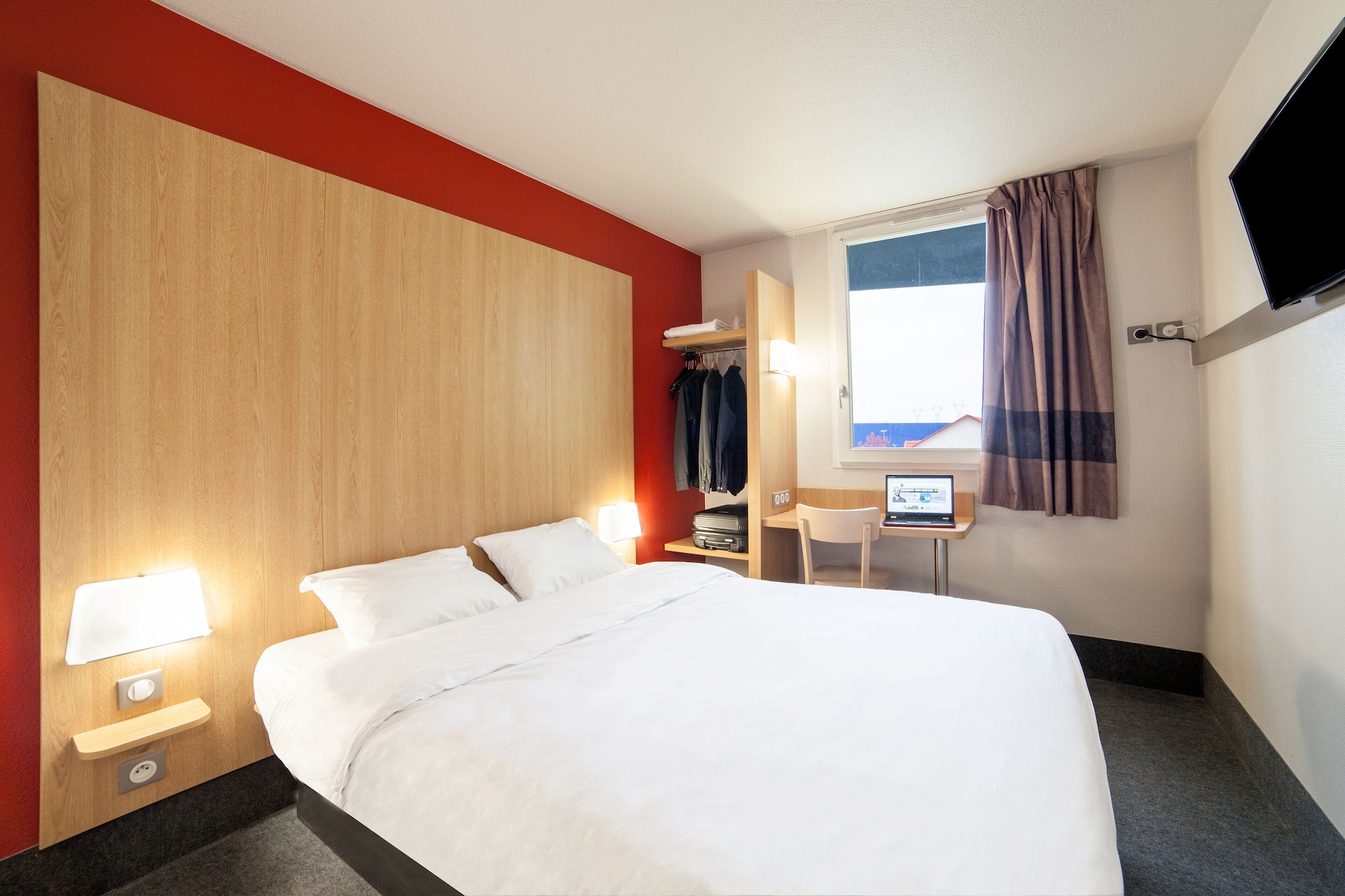 Room at B&B HOTEL Evry Lisses 3 etoiles, LISSES