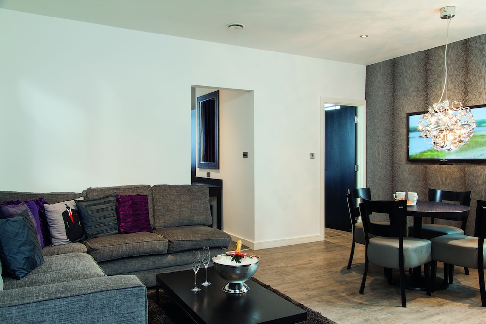 Epic Apart Hotel - Seel Street 32/64