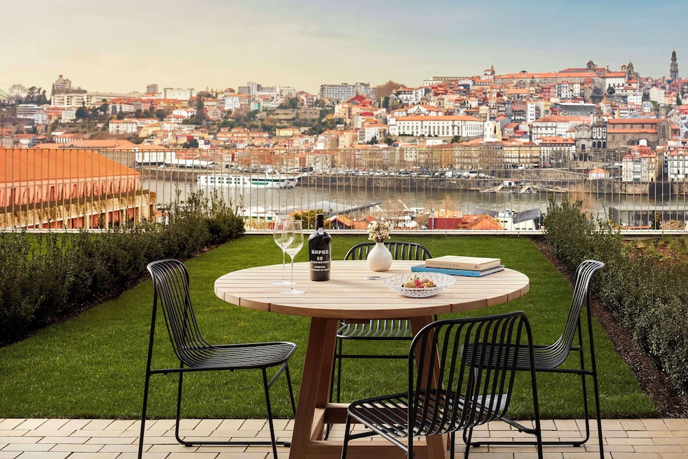 Hotel Tivoli Kopke Porto Gaia 37/49