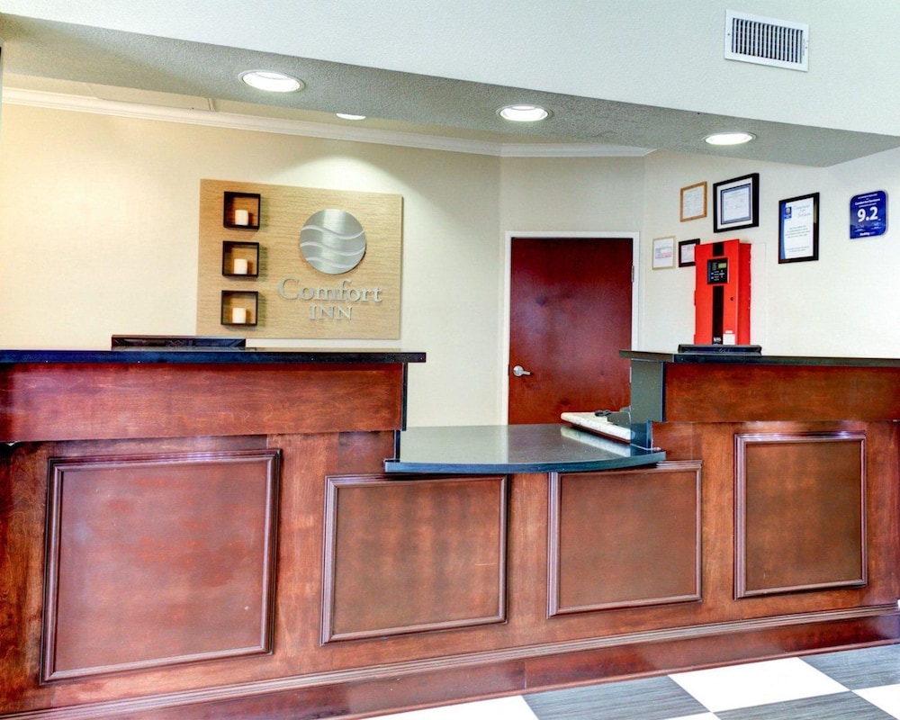 Comfort Inn Corsicana East 8/50