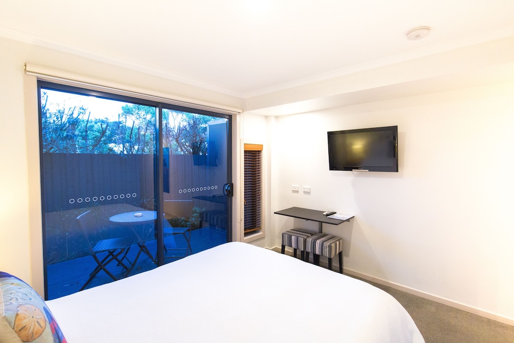 Sandpiper Motel 22/50