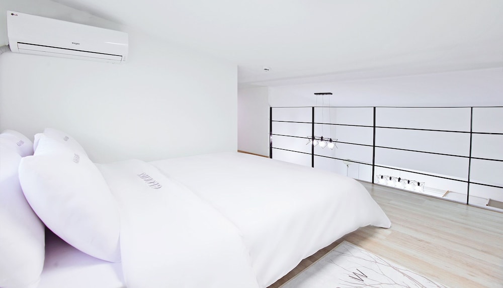 Duplex, Spa, Queen Bed