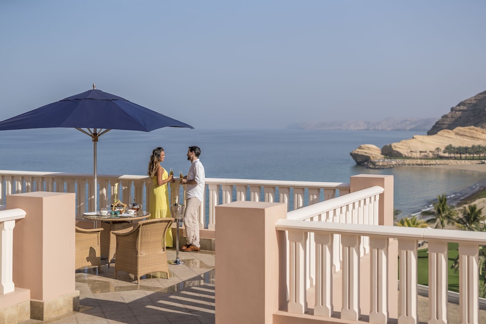 Al Husn Hotel Muscat