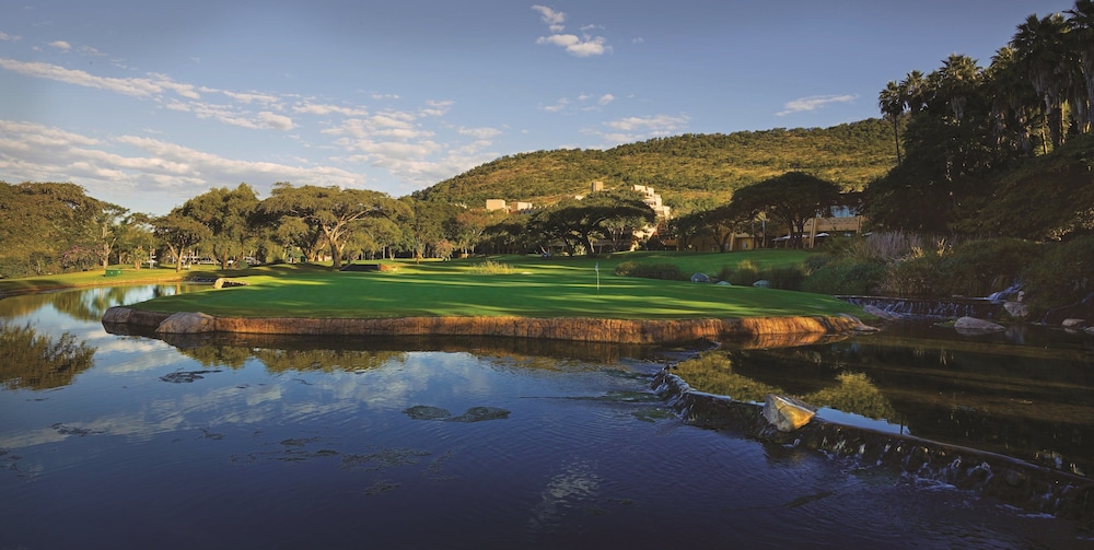 The Cascades Hotel At Sun City Resort 39/50