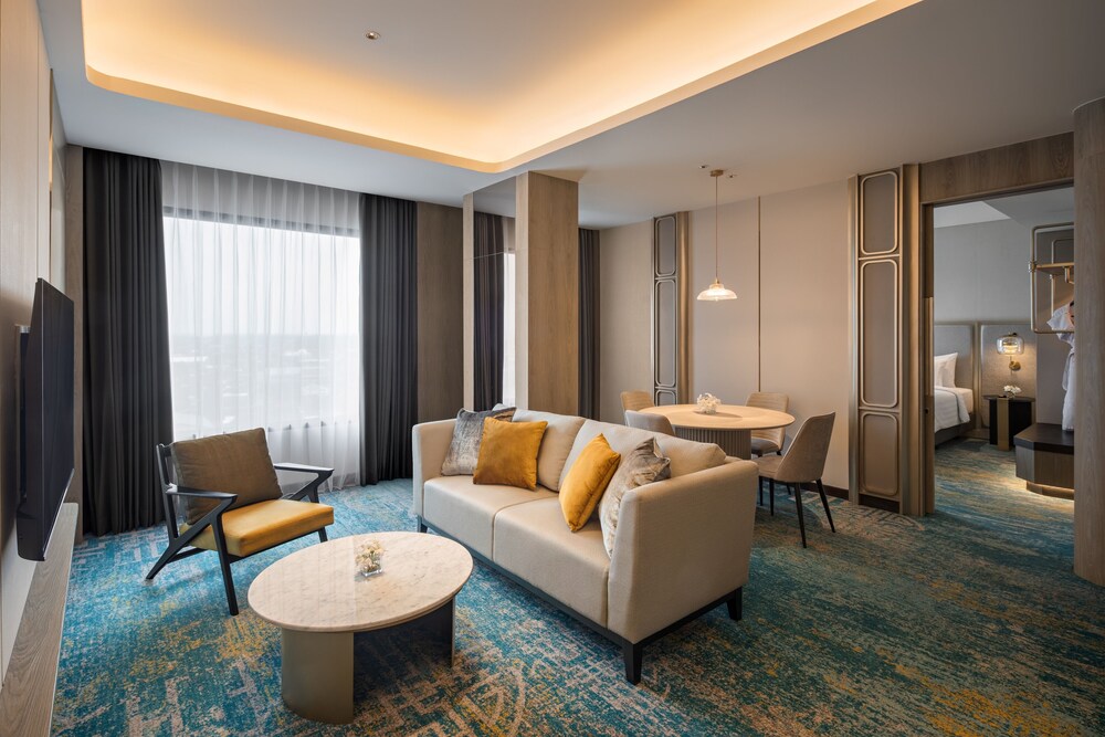 Mercure Madiun 26/41