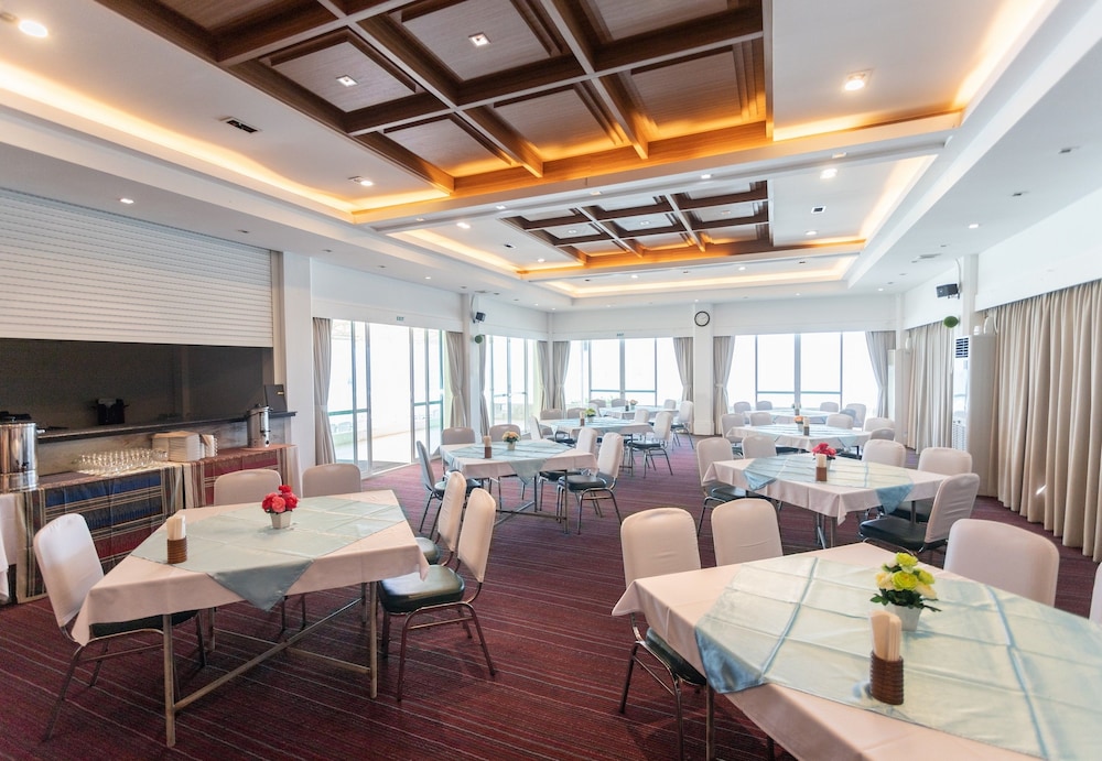 Sailom Hotel 47/65