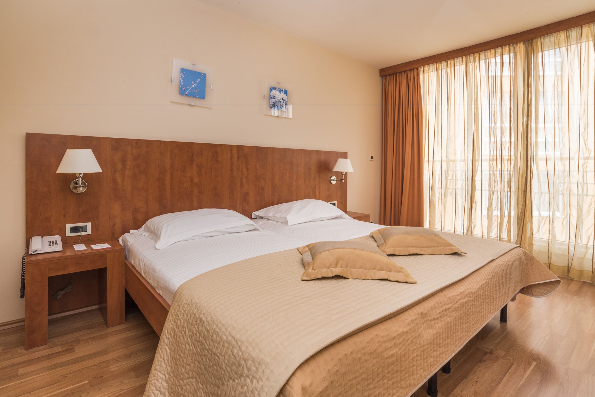 Classic, Double Bed, Park Side