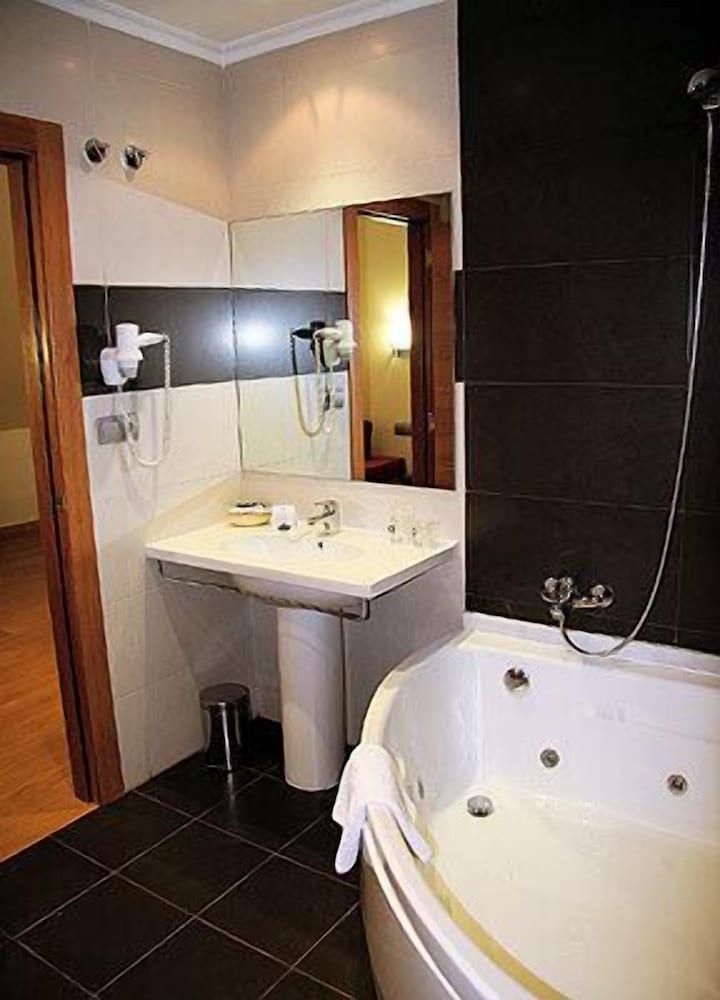 Hotel 44 27/28