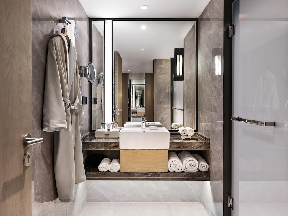 Grand Mercure Wuhan Qiaokou 49/50