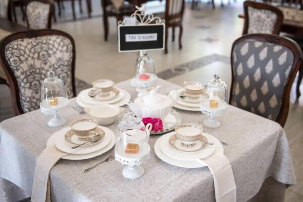 Ivory Manor Boutique Hotel 35/50