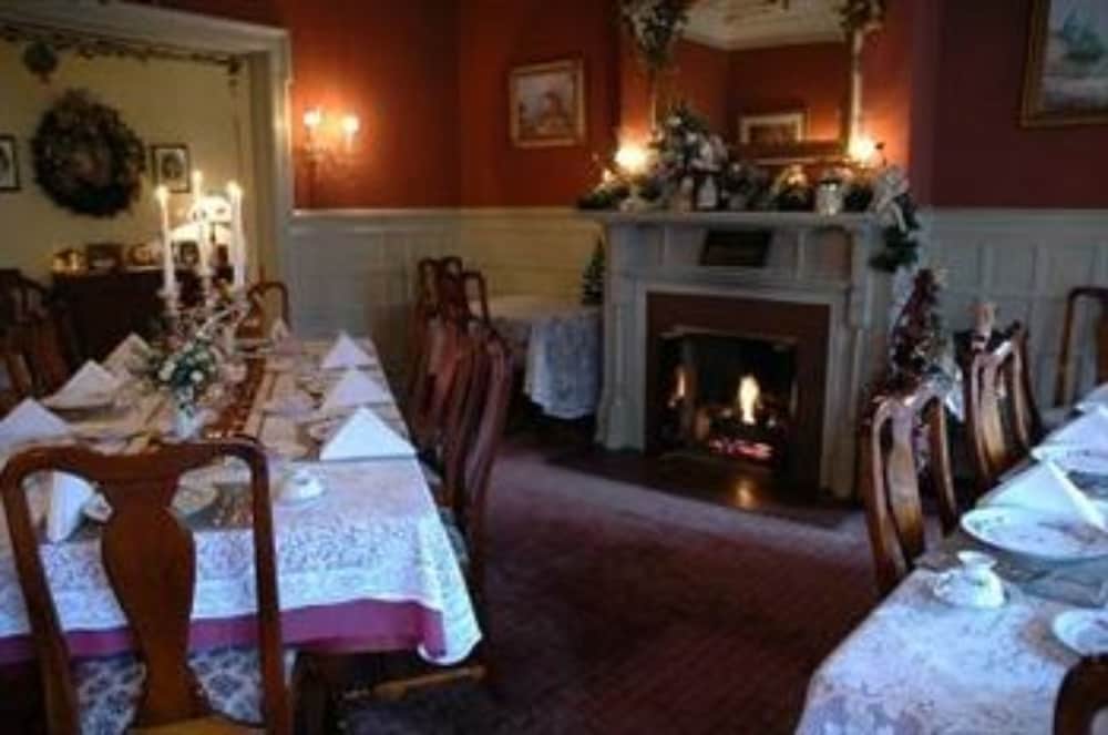 Oliver Inn Bed and Breakfast 44/54