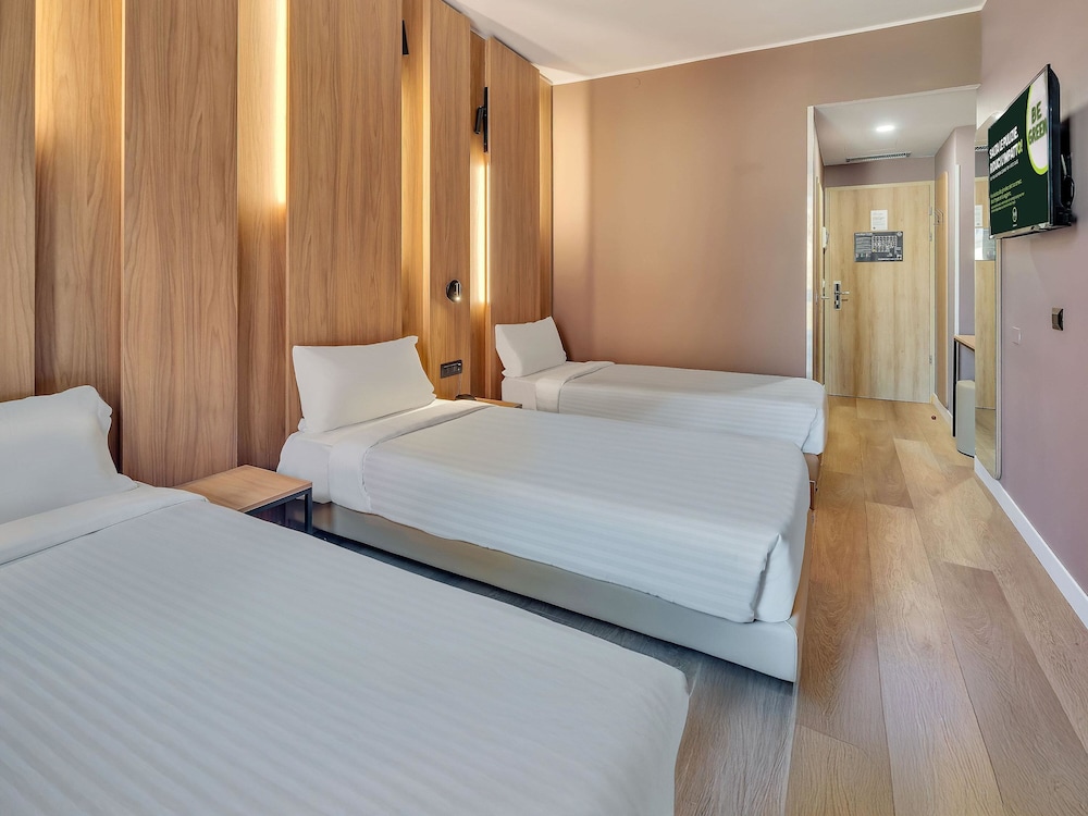 ROOM, TRIPLE, 3 BEDS