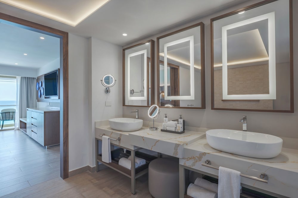 Royalton Vessence Barbados, An Autograph Collection All-Inclusive Resort Adult-Oriented 49/50