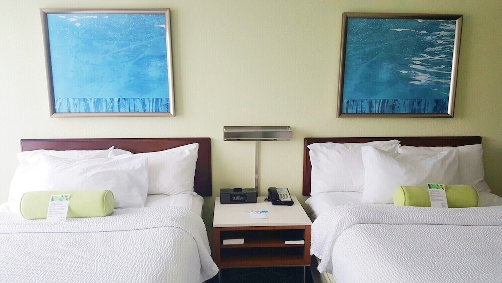 Studio, 2 Queen Beds, Trundle Bed, Accessible