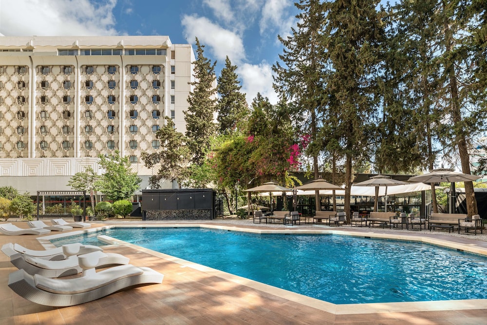 Golden Tulip el Mechtel 6/74