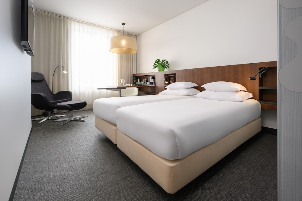 SUPERIOR, DOUBLE BED