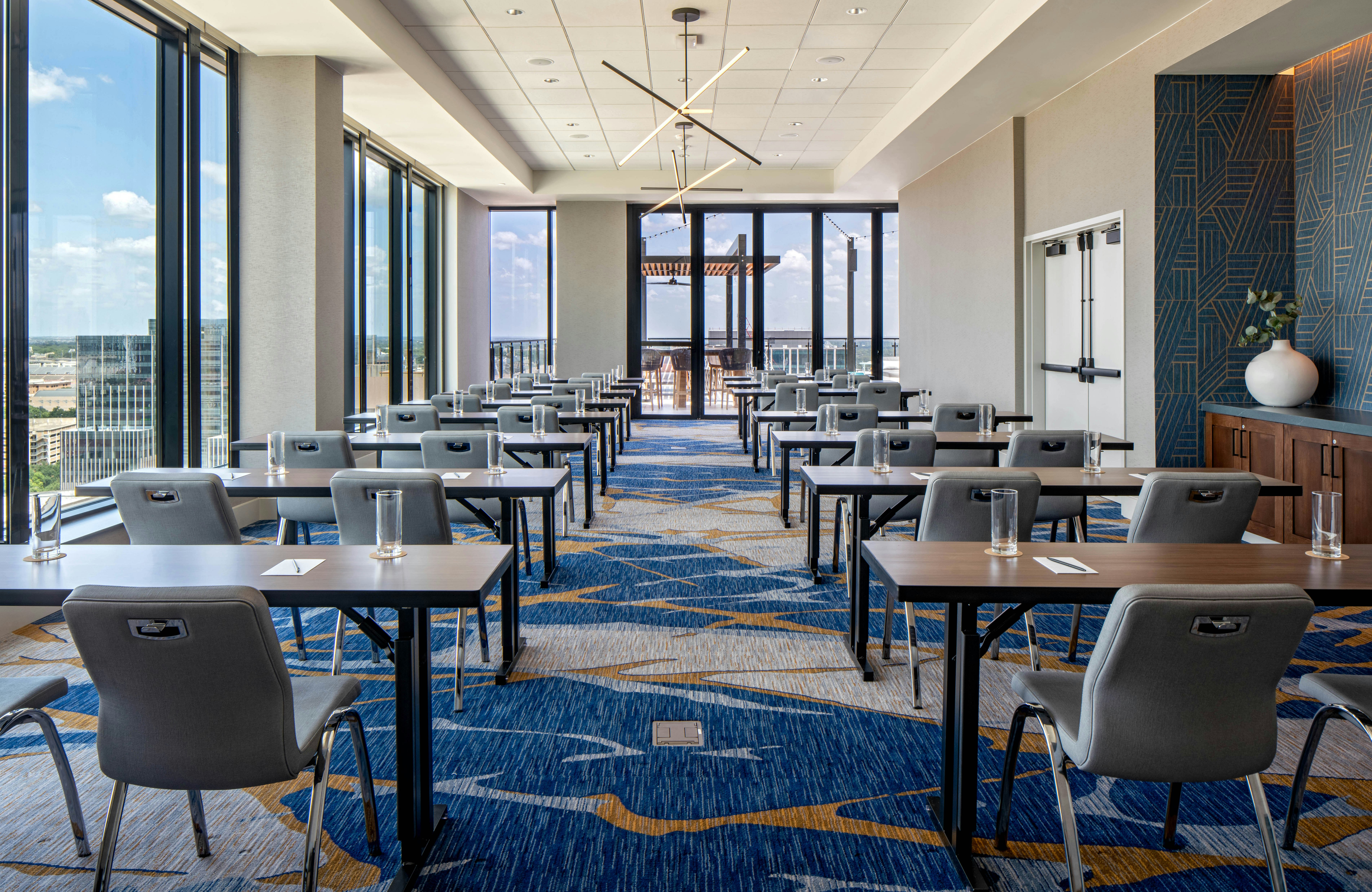 Hilton Garden Inn Austin University Capitol District 51/54