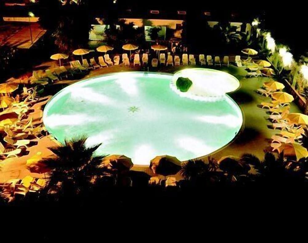 Marina Club 43/50