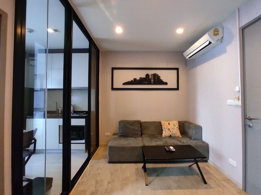 Many Holiday The Base Condo 20/45