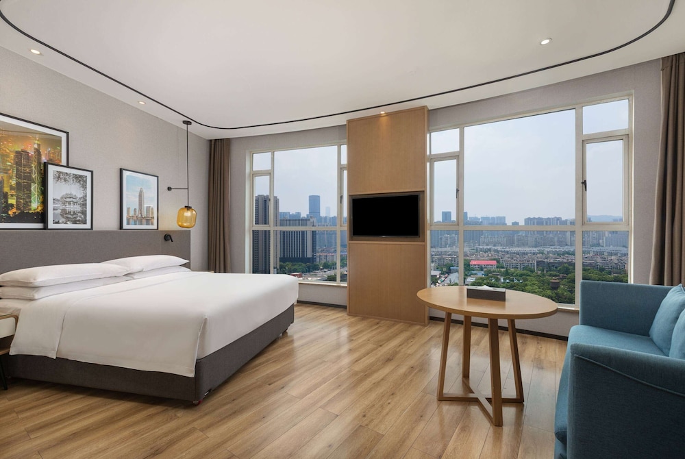 Ramada by Wyndham Changsha Financial Center 10/25