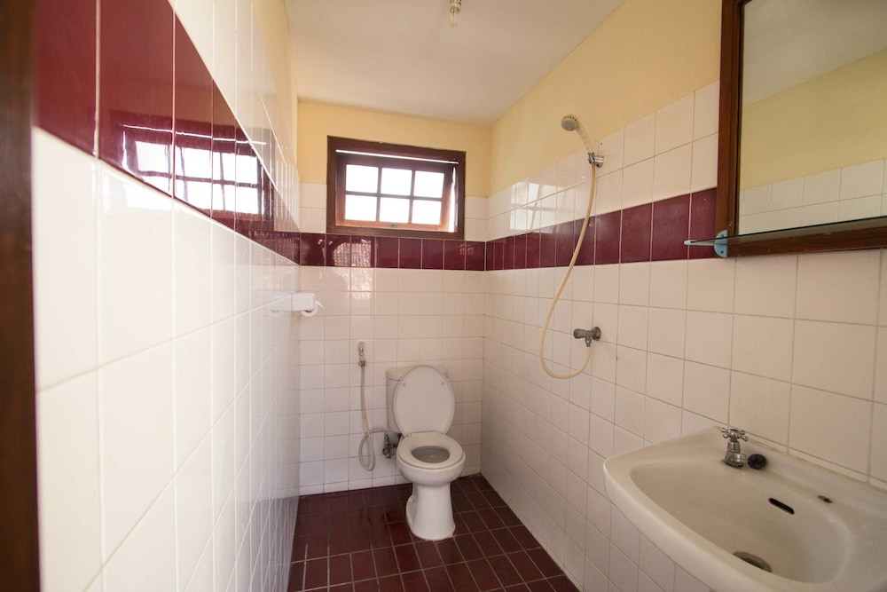 Duta Guest House 45/48