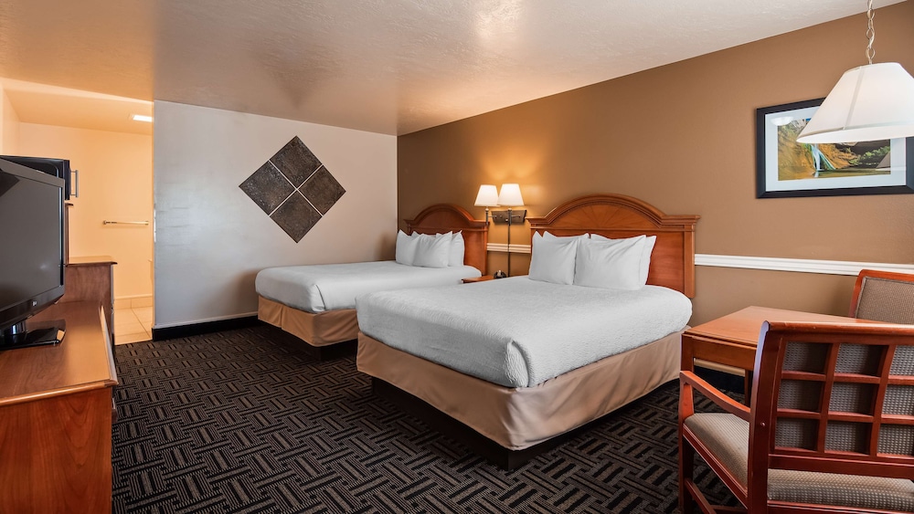 Best Western Paradise Inn 17/36