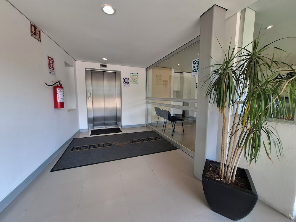 SPORT ARISTOS HOTEL BOUTIQUE 14/54