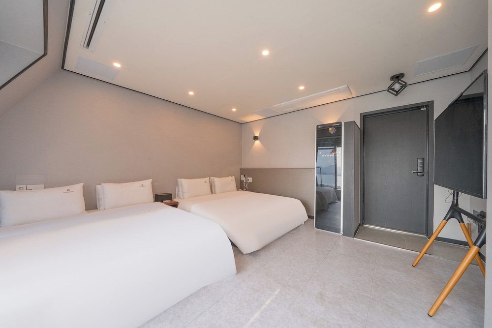 Vip, Ocean View
