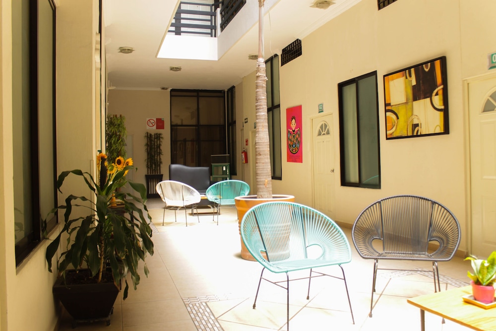 Hotel Esmeralda's 21/31