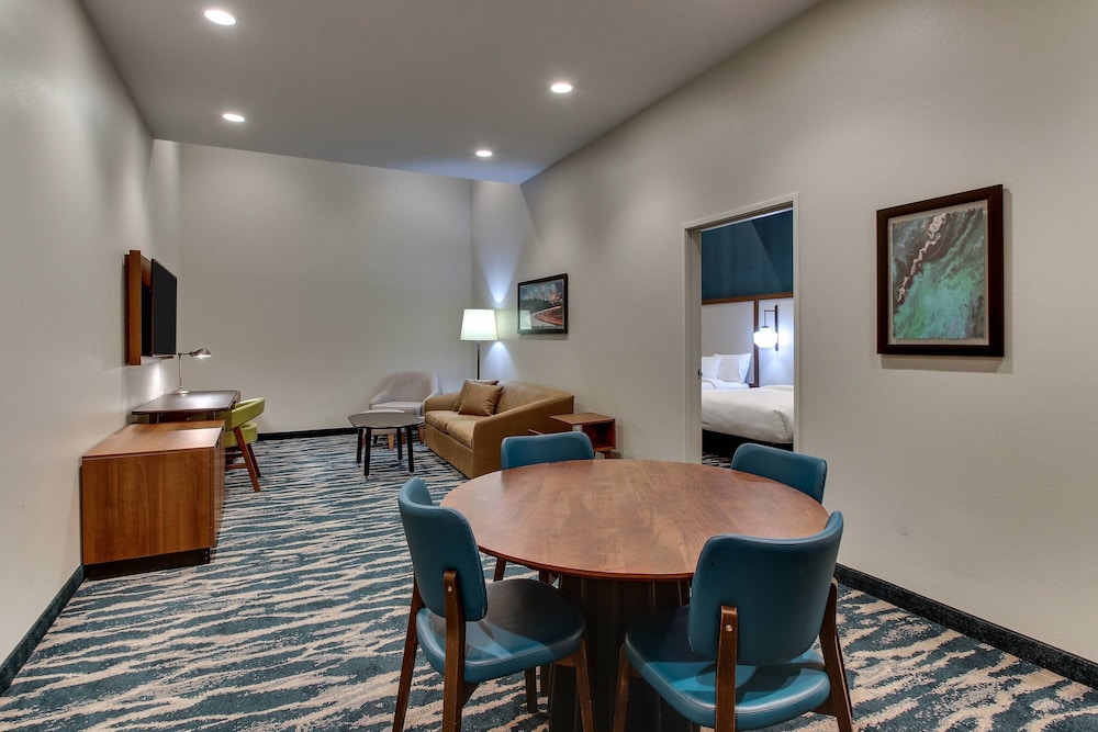 Fairfield Inn & Suites By Marriott Birmingham Downtown 34/38