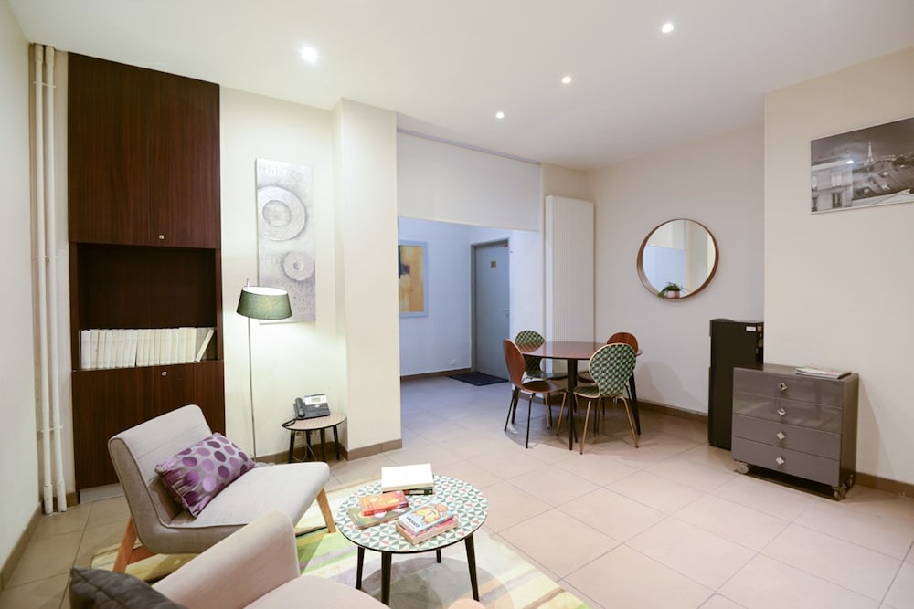 Hotel du MontLouis 34/50