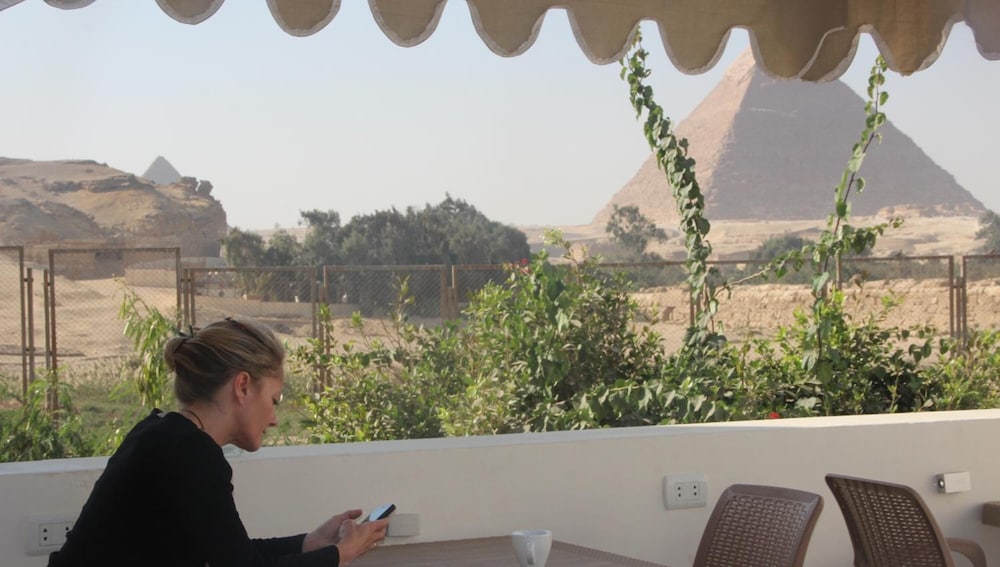 Farida Pyramids View 26/30