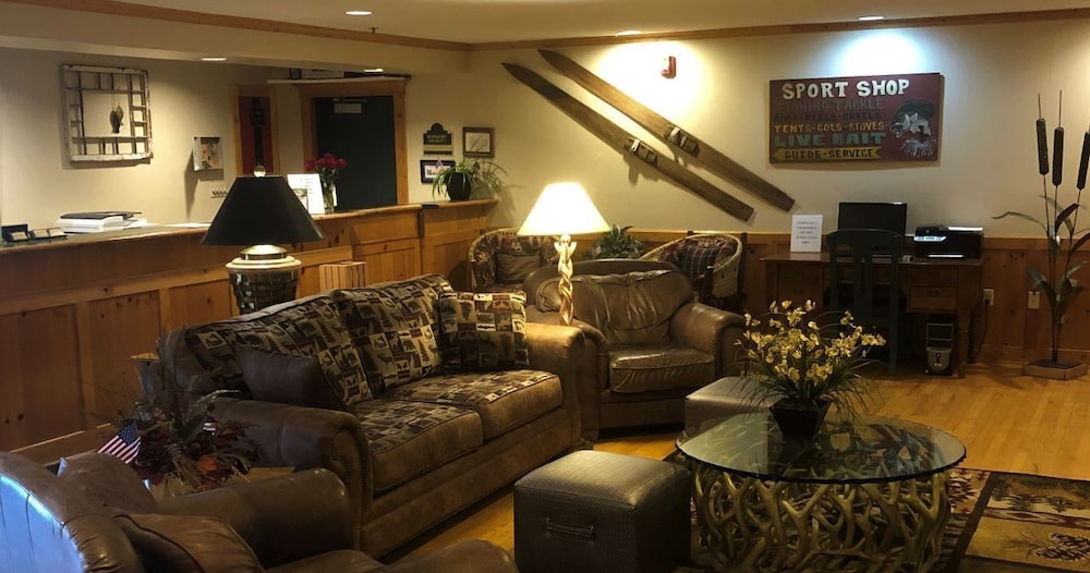Flat Creek Inn And Suites 21/34