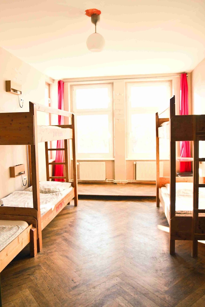Sunflower Hostel 4/59