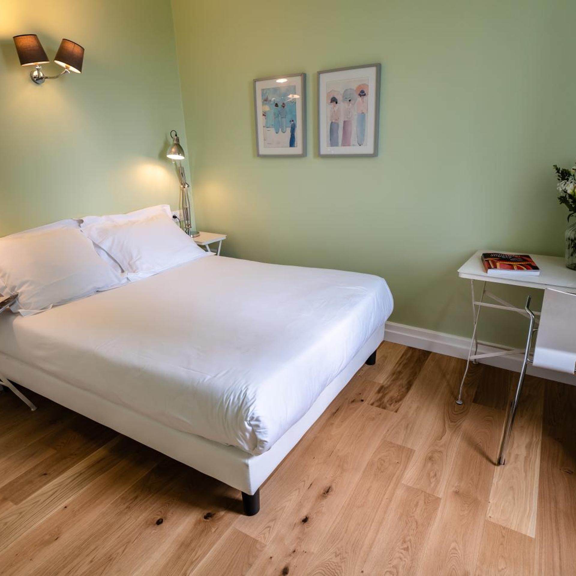 Room, Double Bed, Hotel Brueghel 2/9