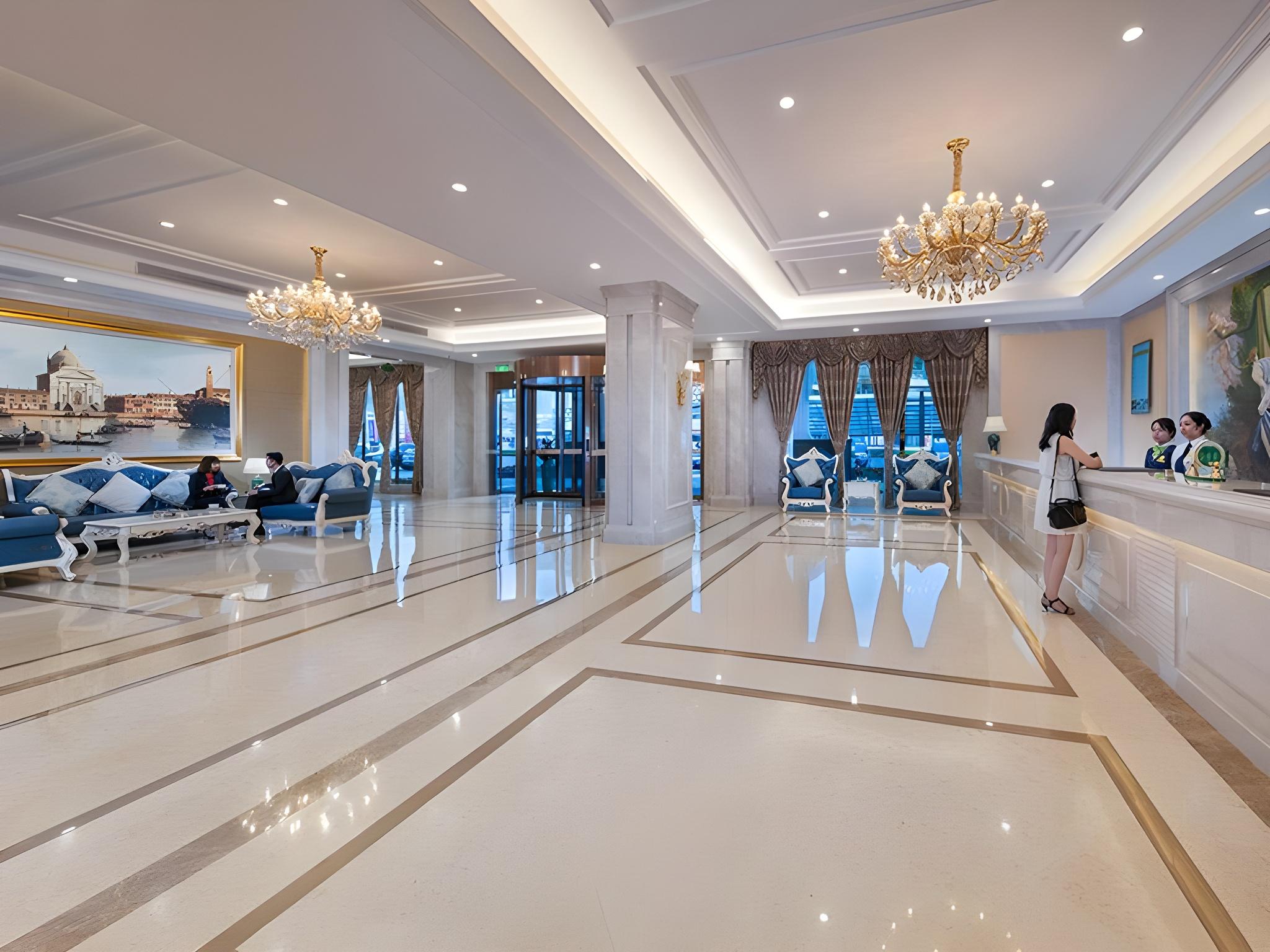 Vienna International Hotel (Chongqing Jiangbei Airport Terminal 3) 10/36