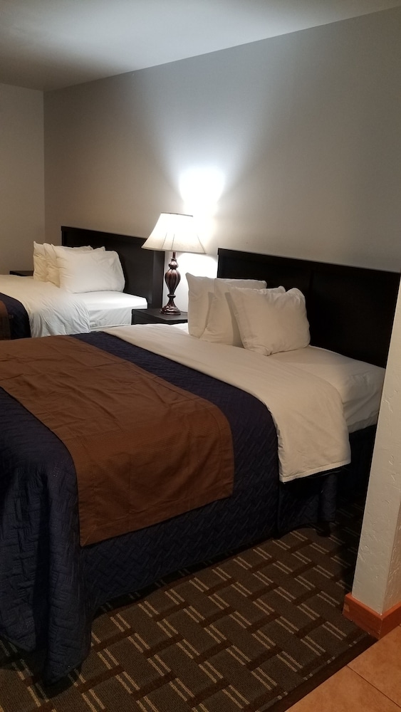 Valley Hi Motel 22/64