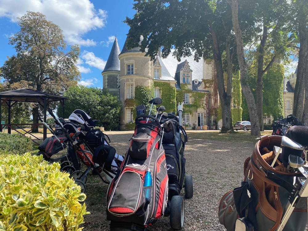 CHATEAU DES SEPT TOURS 58/72