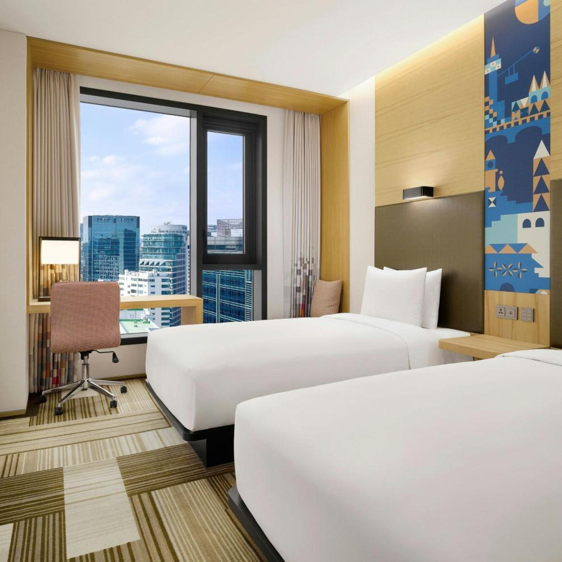 Savvy, Twin Beds, High Floor