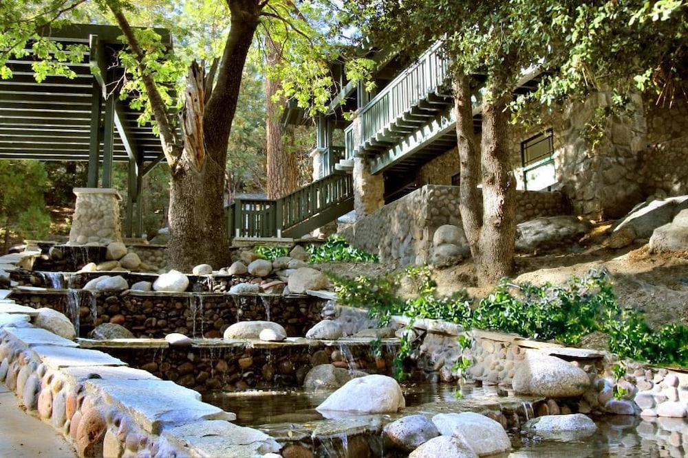 The Grand Idyllwild Lodge 47/50