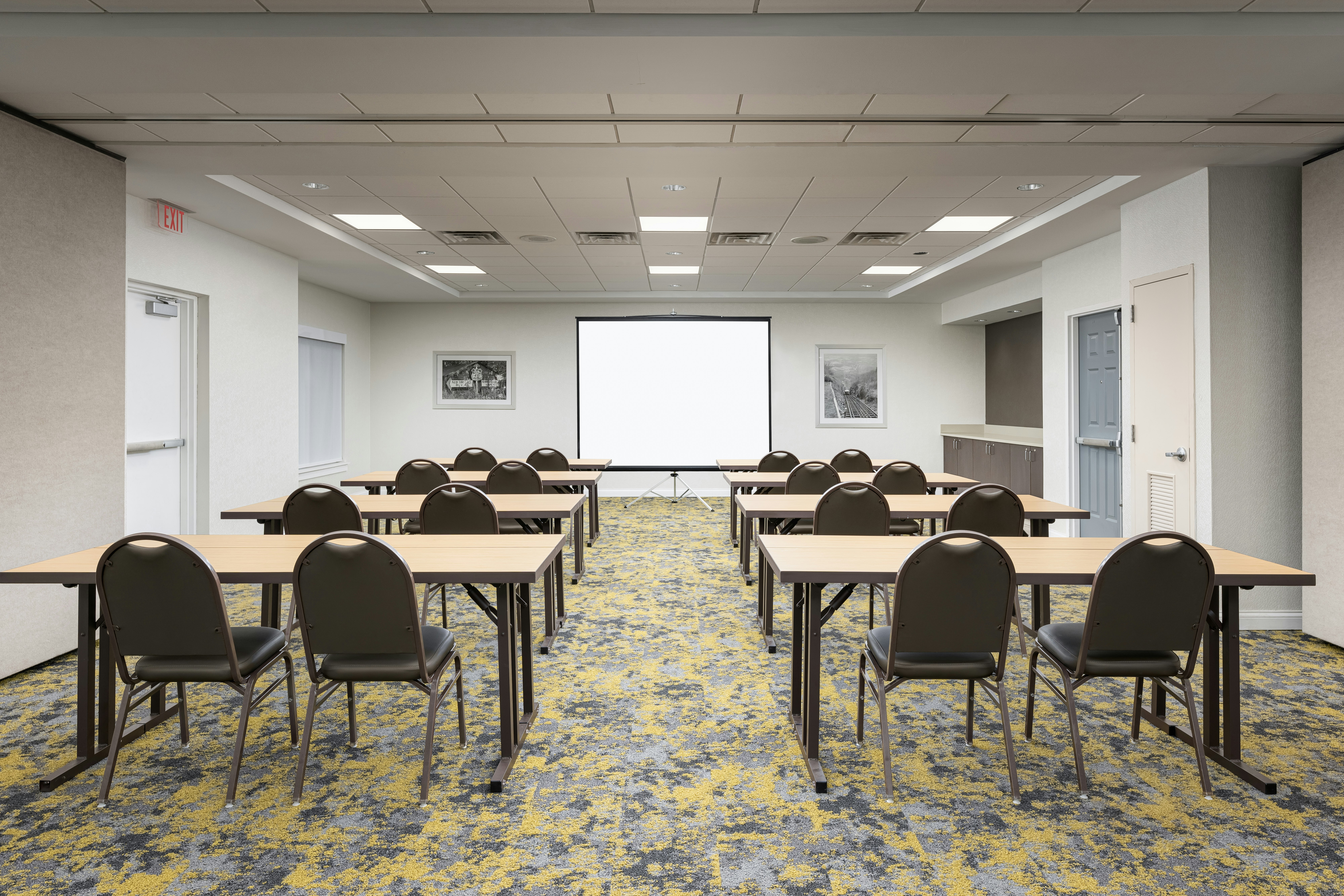 HILTON GARDEN INN CHATTANOOGA DOWNTOWN 20/23
