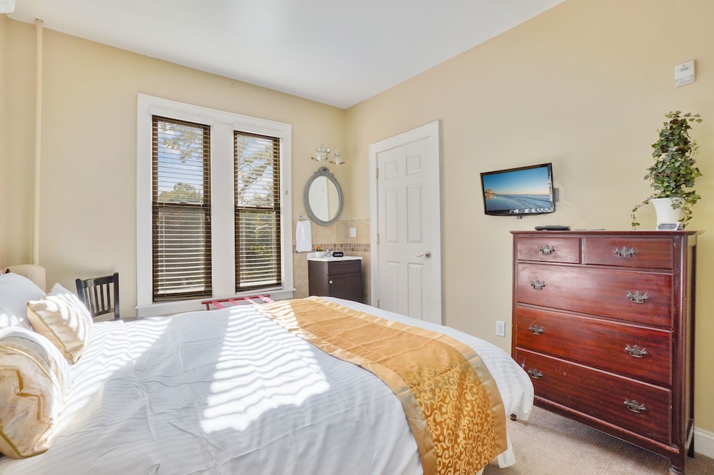 The Summit Debary Inn 10/44