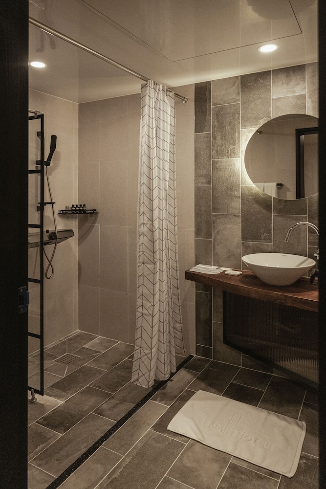 LeMain Hotel Seogwipo 36/39