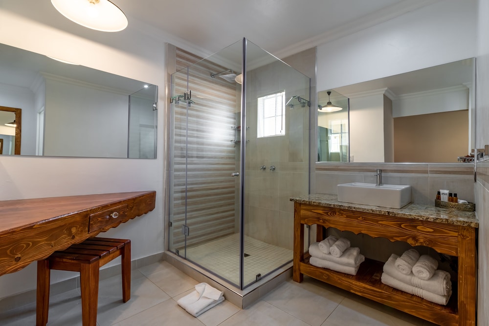 Little Pilgrims Boutique Hotel 50/50