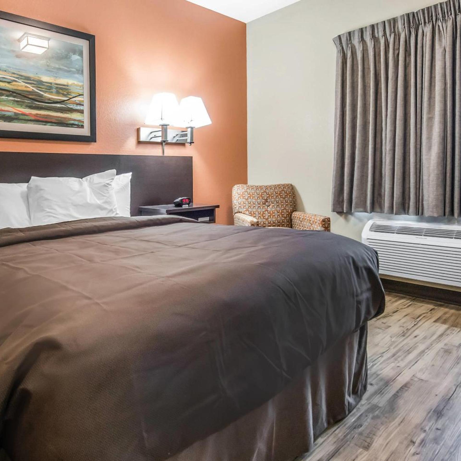 Room, King Bed, Queen Bed, Accessible