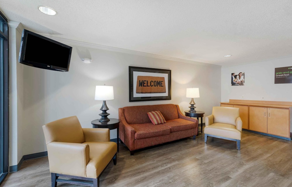 Extended Stay America - Fort Worth - Southwest 33/52